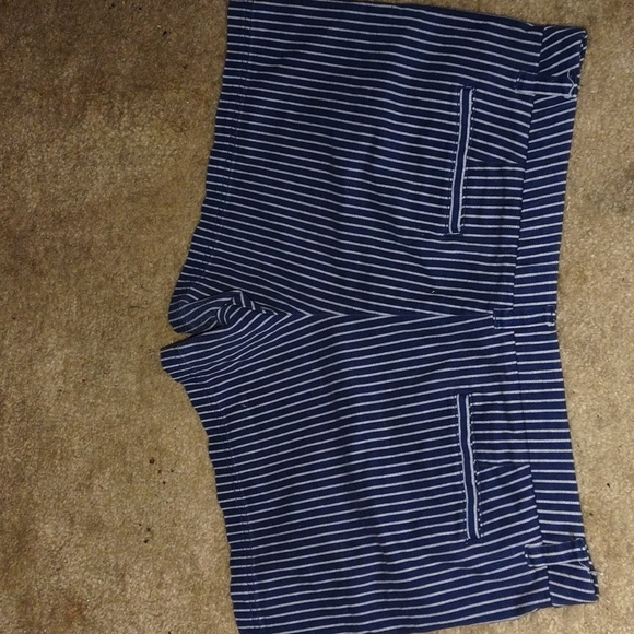 Short - Picture 3 of 3